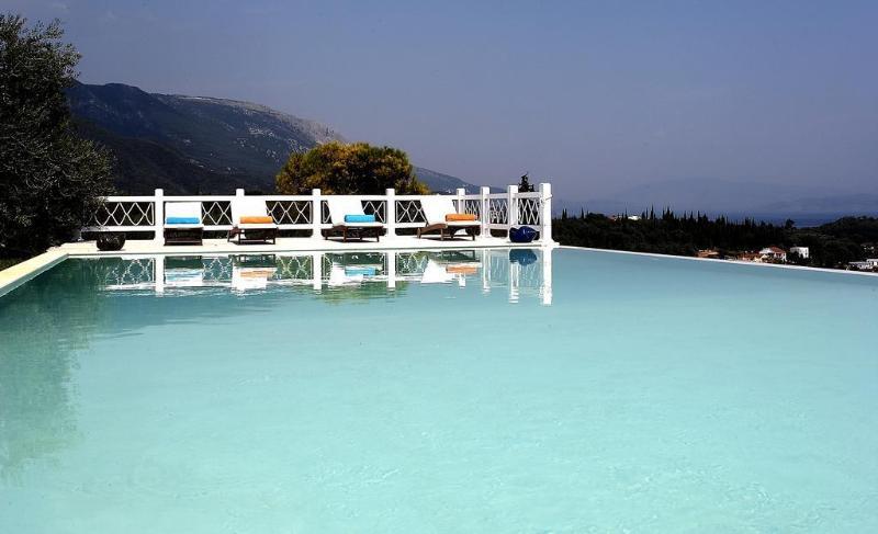 Hotel Castello Di Vista à Ypsos Extérieur photo