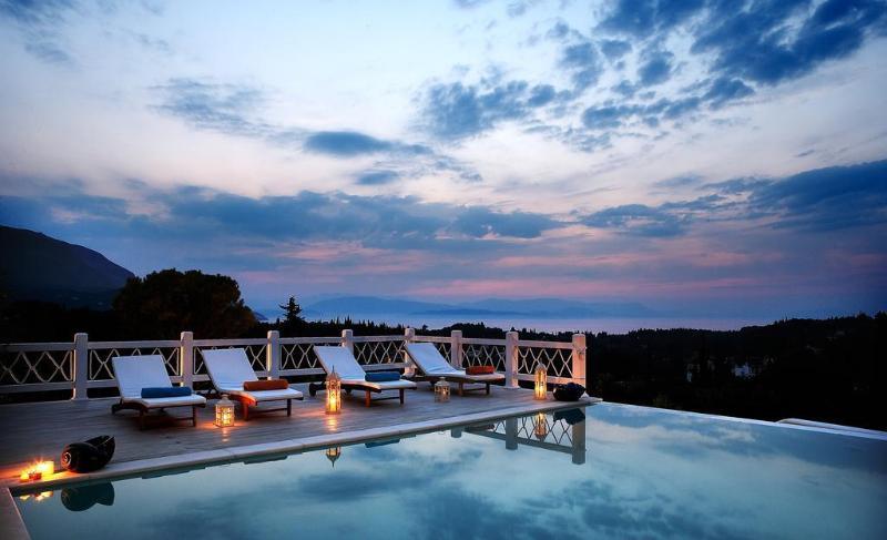 Hotel Castello Di Vista à Ypsos Extérieur photo